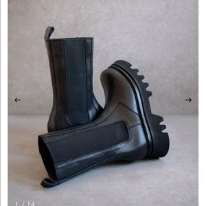 Alohas All Rounder Black Boots